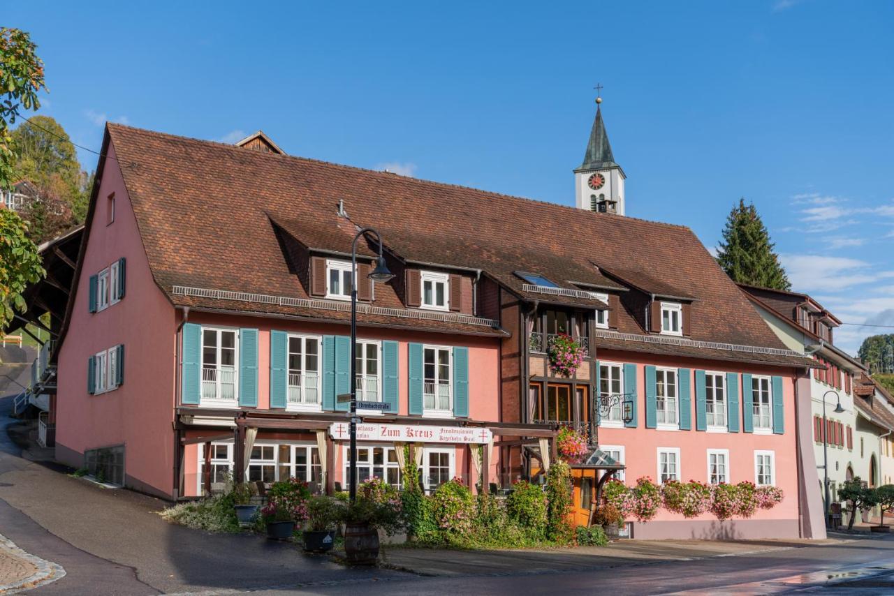 Gasthaus-Pension Zum Kreuz Stuhlingen Exterior photo